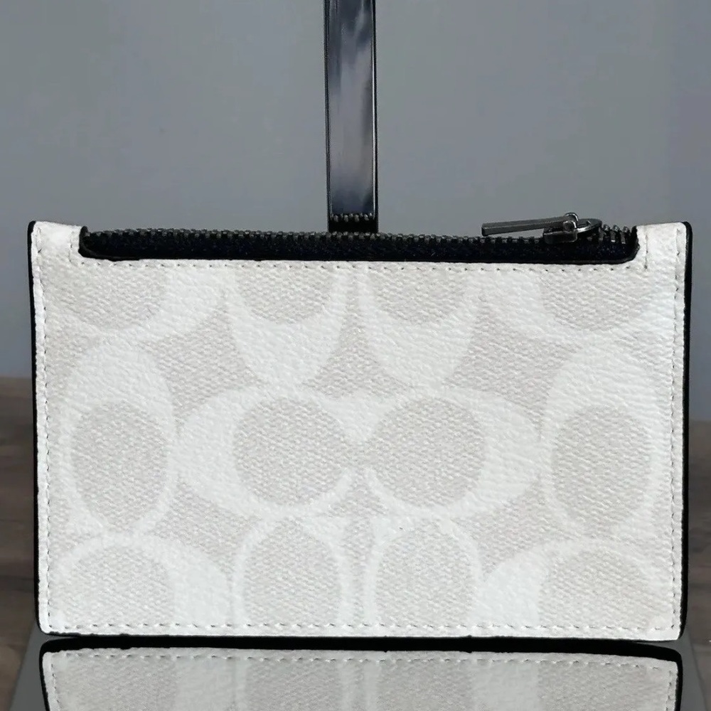 NWT Coach zippered card case